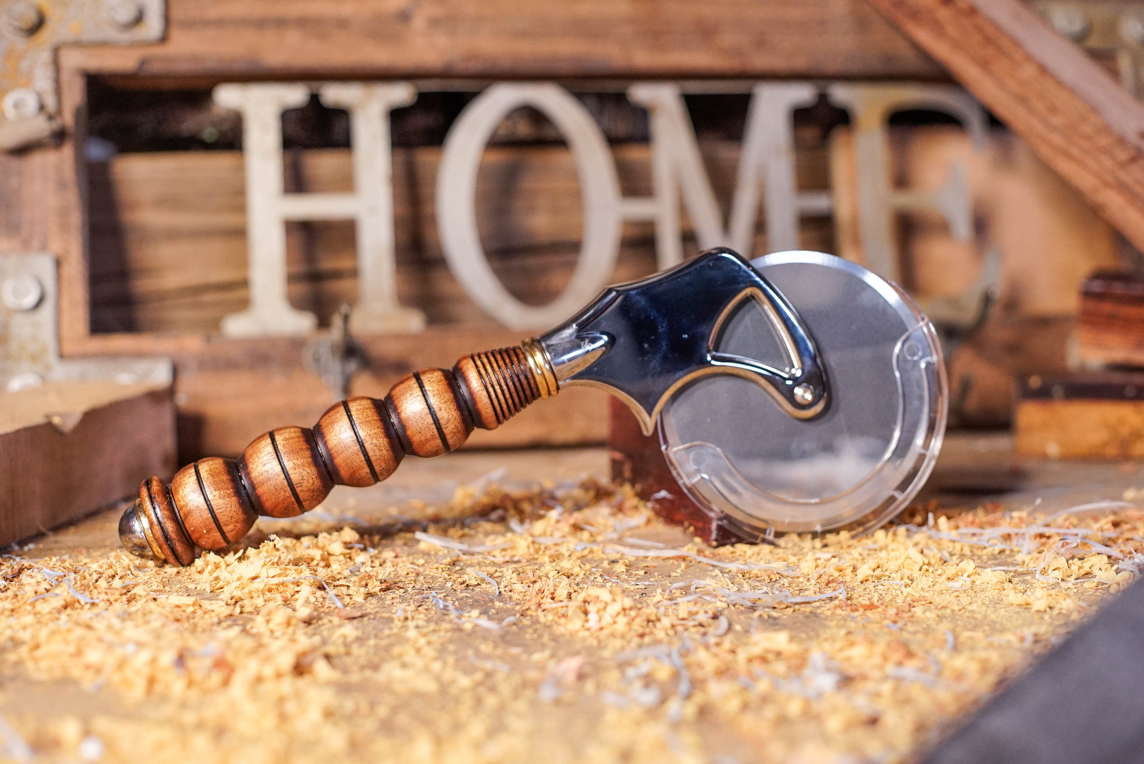 Zebrawood Heavy Duty Pizza Cutter