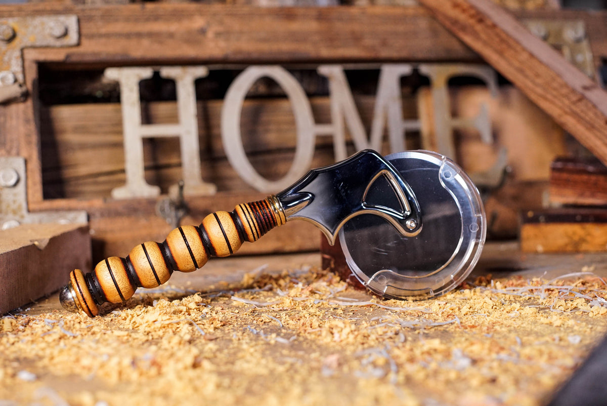 Bois D'arc Heavy Duty Pizza Cutter